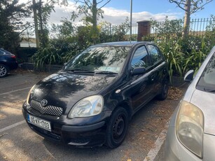 2005 - Toyota Yaris Manual