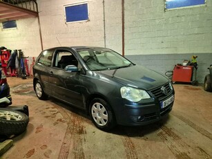 2006 - Volkswagen Polo ---