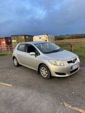 2007 - Toyota Auris Manual