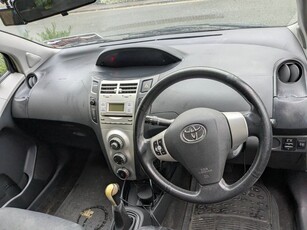 2007 - Toyota Yaris Manual