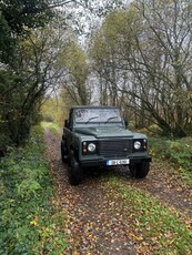 2008 - Land Rover Defender ---