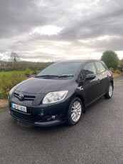 2008 - Toyota Auris ---