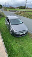 2008 - Volkswagen Golf ---