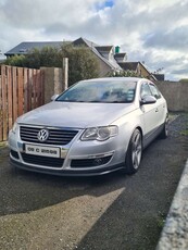 2008 - Volkswagen Passat ---