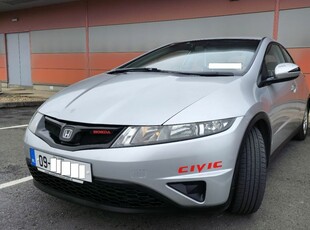 2009 - Honda Civic ---