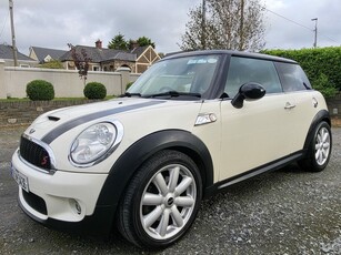 2009 - Mini Cooper ---