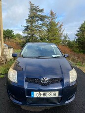 2009 - Toyota Auris Manual