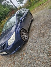 2009 - Toyota Avensis ---