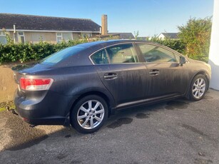 2009 - Toyota Avensis ---