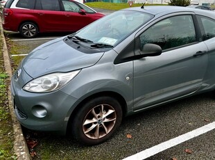 2010 - Ford KA Manual