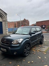 2010 - Kia Soul ---