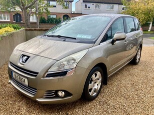 2010 - Peugeot 5008 Manual