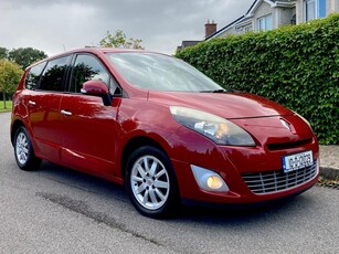 2010 - Renault Grand Scenic ---