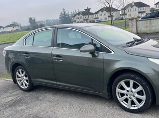 2010 - Toyota Avensis Manual