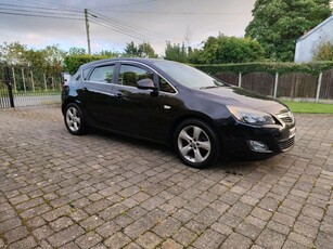 2010 - Vauxhall Astra ---