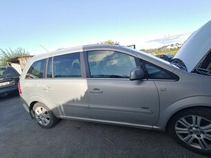 2010 - Vauxhall Zafira ---