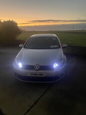 2010 - Volkswagen Golf Manual