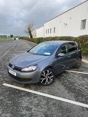 2010 - Volkswagen Golf Manual