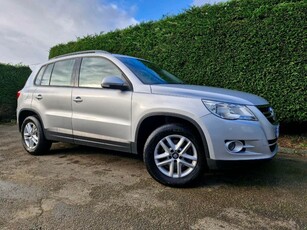 2010 - Volkswagen Tiguan Manual