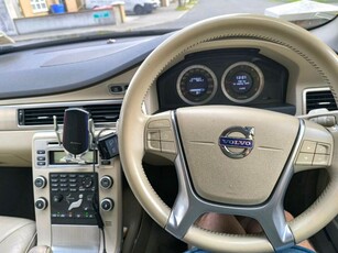 2010 - Volvo S80 Manual