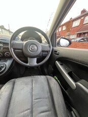 2011 - Mazda Mazda2 Manual