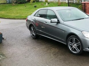 2011 - Mercedes-Benz E-Class Automatic