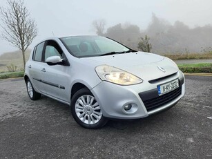 2011 - Renault Clio Manual