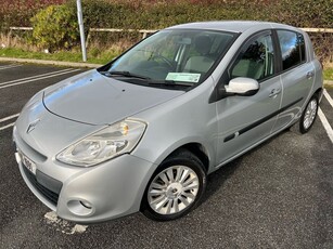 2011 - Renault Clio Manual