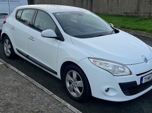 2011 - Renault Megane Manual