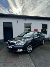 2011 - Skoda Octavia Manual