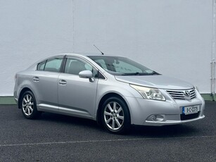 2011 - Toyota Avensis Manual