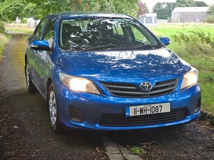 2011 - Toyota Corolla Manual