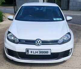 2011 - Volkswagen Golf Automatic