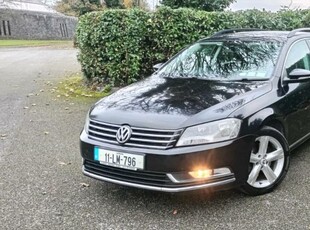 2011 - Volkswagen Passat Manual