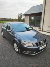 2011 - Volkswagen Passat Manual