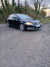 2011 - Volkswagen Passat Manual