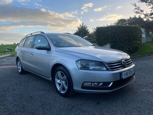 2011 - Volkswagen Passat Manual