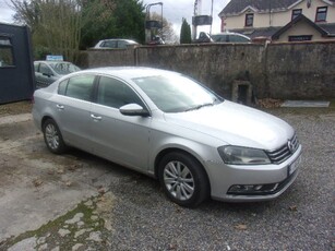 2011 - Volkswagen Passat Manual