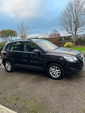 2011 - Volkswagen Tiguan Manual