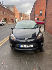 2012 - Ford Fiesta Manual