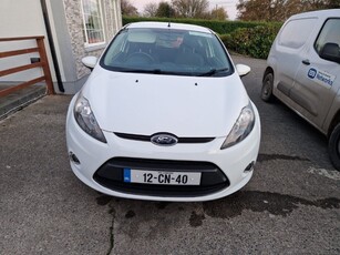 2012 - Ford Fiesta Manual