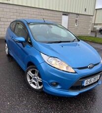 2012 - Ford Fiesta Manual