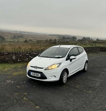 2012 - Ford Fiesta Manual