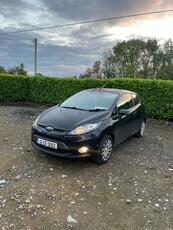 2012 - Ford Fiesta Manual