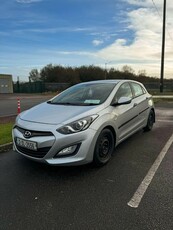 2012 - Hyundai i30 Manual