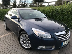 2012 - Opel Insignia Manual