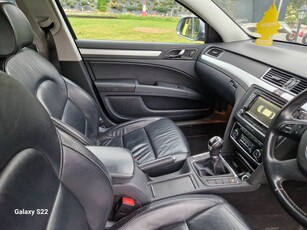 2012 - Skoda Superb Manual