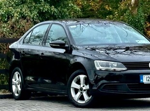 2012 - Volkswagen Jetta Manual