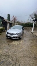 2012 - Volkswagen Passat Manual