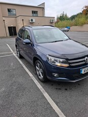 2012 - Volkswagen Tiguan Manual